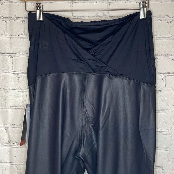 Isabel Maternity Women’s Black Active Legging Crossover Panel size xl, NEW - Picture 3 of 4